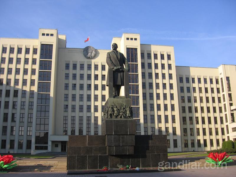 Памятник Ленину в Минске